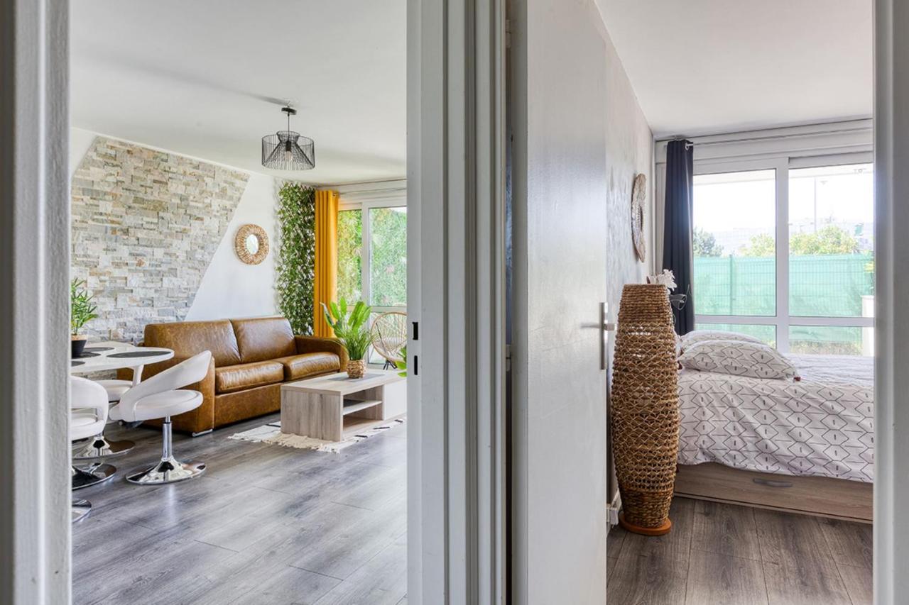Leclat Verdoyant De Noisy - Jardin Luaran gambar