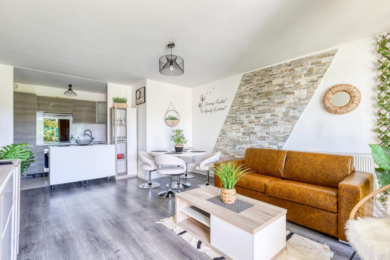 Leclat Verdoyant De Noisy - Jardin Luaran gambar