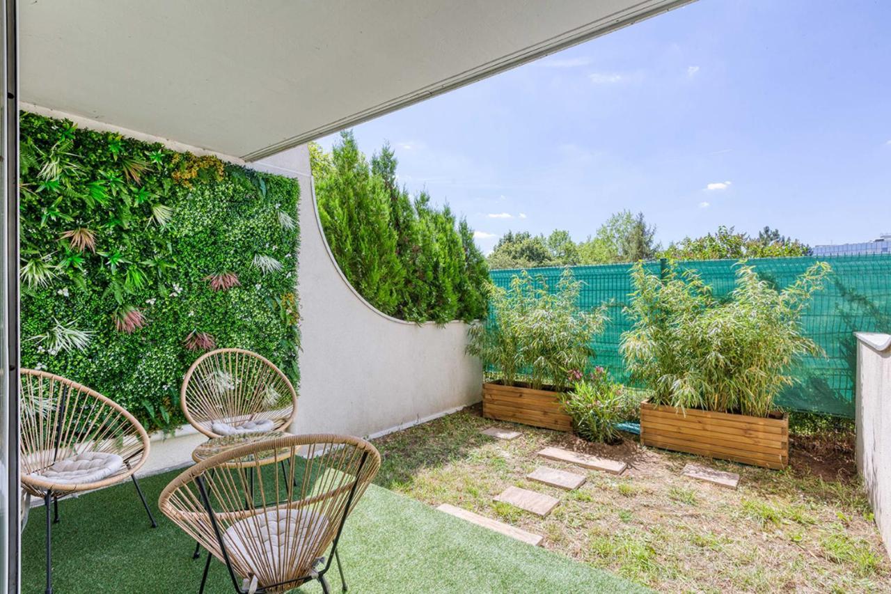 Leclat Verdoyant De Noisy - Jardin Luaran gambar